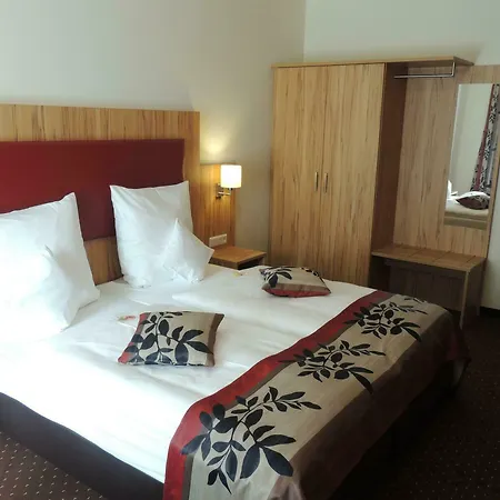 Sutter's Landhaus 3*