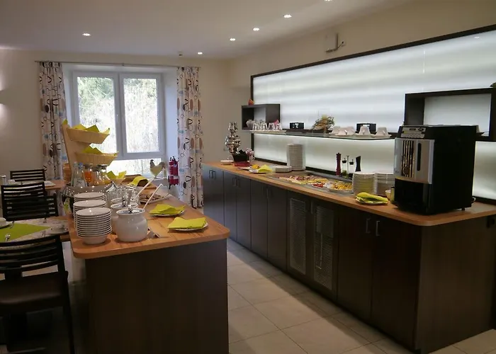 מלון Sutter's Landhaus 3*