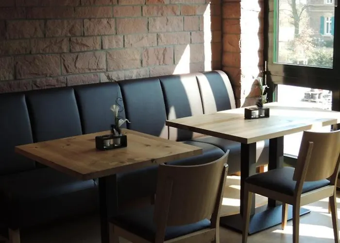 Sutter's Landhaus Gensingen